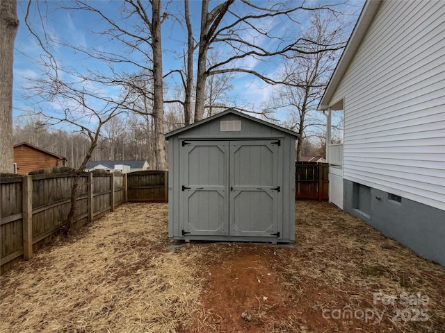 view of outbuilding