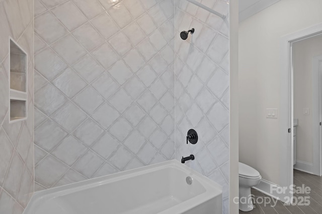 full bath with toilet and bathtub / shower combination