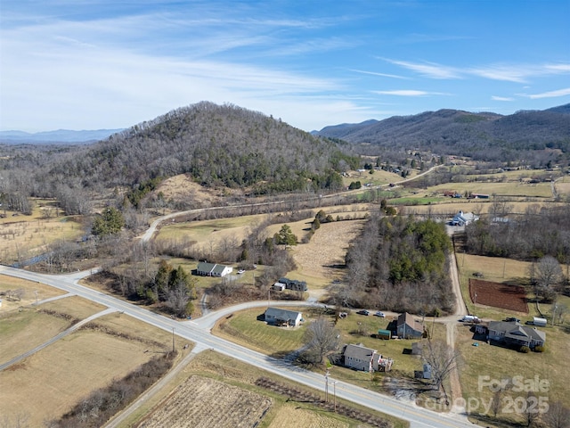 exterior space featuring a rural view