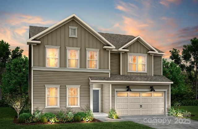 view of front facade featuring a garage