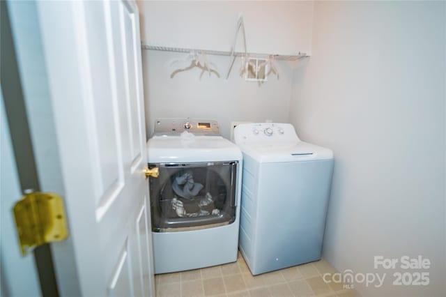 11907 Maria Ester Ct, Charlotte, NC 28277 - laundry room with washing machine and clothes dryer and laundry area