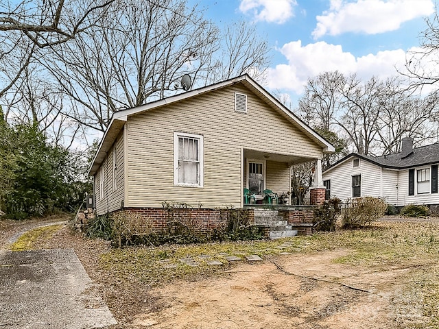 view of front of house featuring a porch