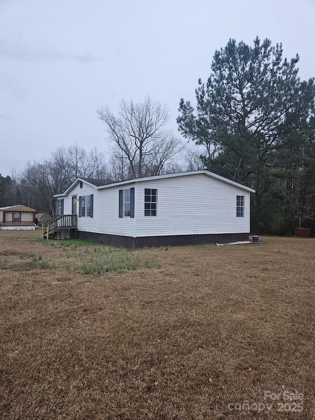 view of side of property