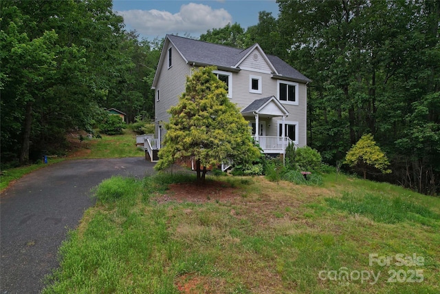 946 Laurelwood Dr, Clover, SC 29710 - view of front of house with asphalt driveway