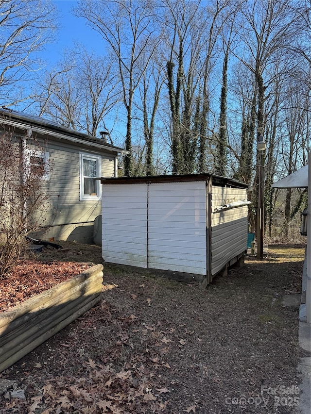 17 Jenny St, Asheville, NC 28806 - view of outbuilding
