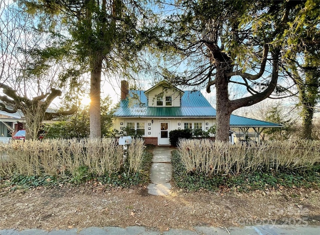 view of front facade