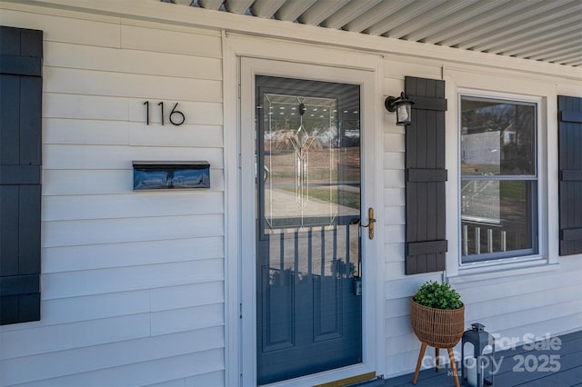 view of property entrance