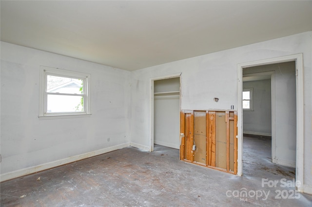 unfurnished bedroom featuring a closet