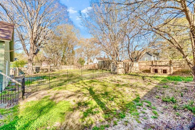 view of yard featuring fence