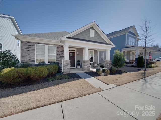 view of front of property featuring a porch