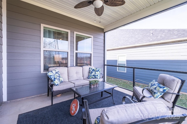 balcony featuring outdoor lounge area, ceiling fan, and a patio