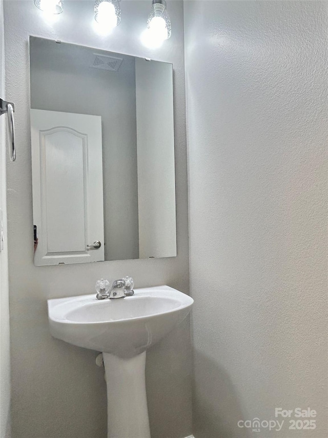 bathroom featuring visible vents