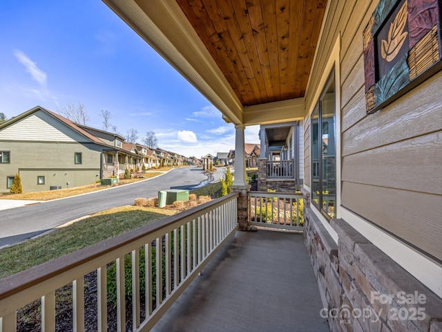 balcony featuring covered porch