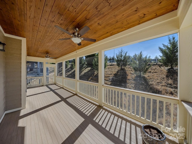 deck with ceiling fan