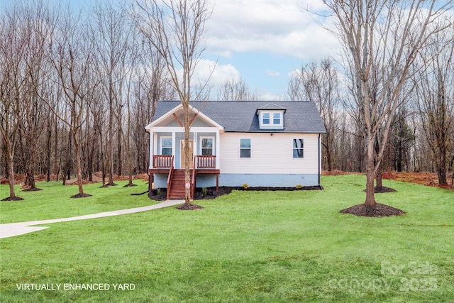 view of front of property featuring crawl space, a front lawn, and roof with shingles