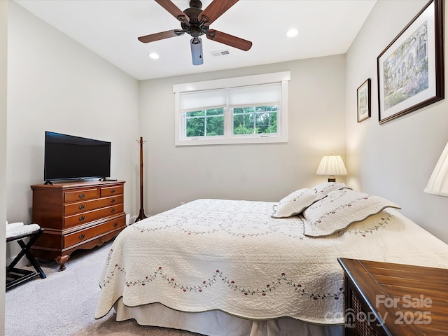 bedroom with carpet and ceiling fan