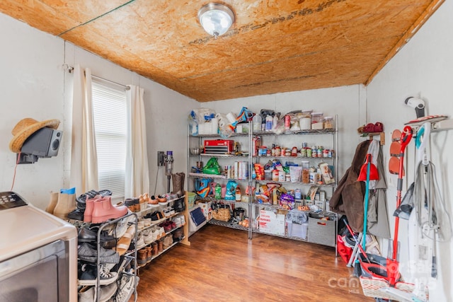 storage featuring washer / clothes dryer