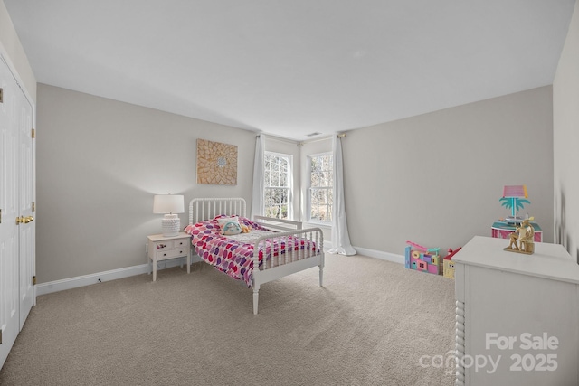 view of carpeted bedroom