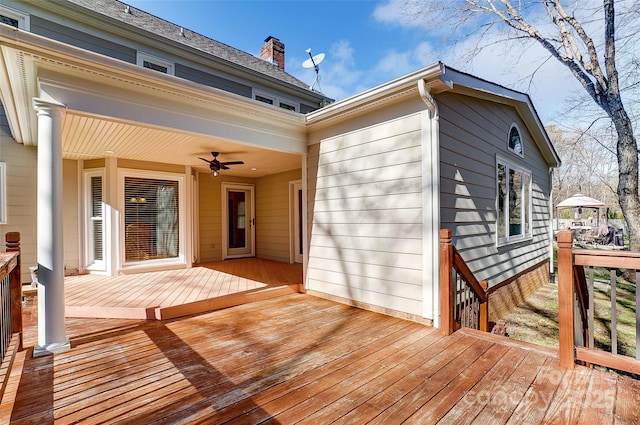 deck with a ceiling fan