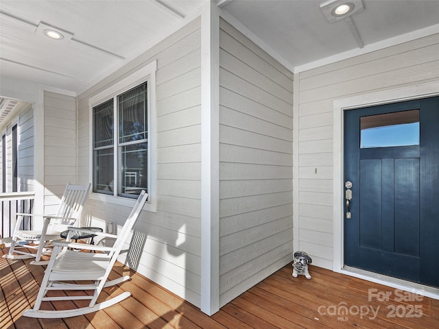 entrance to property with covered porch