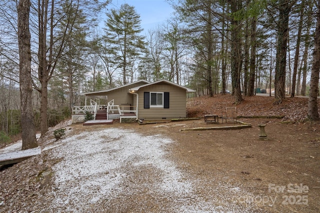 view of front of home featuring a deck