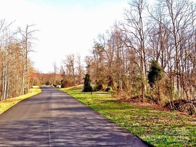 Listing photo 3 for 313 Windemere Isle Rd, Statesville NC 28677