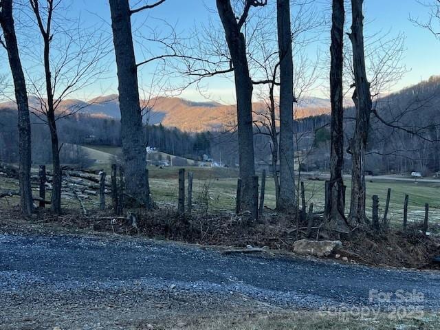 99 Cobblestone Dr, Burnsville NC, 28714 land for sale