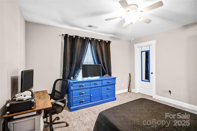 bedroom featuring a ceiling fan, baseboards, visible vents, and carpet flooring