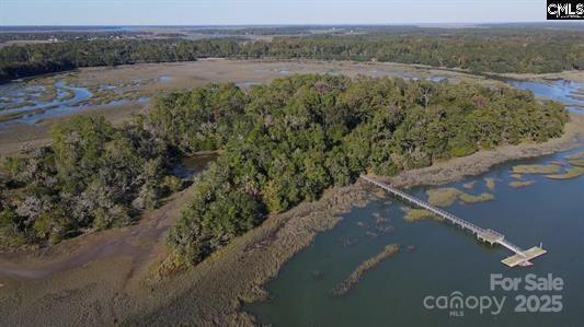 Listing photo 3 for 244 Sam Doyle Dr, Beaufort SC 29920