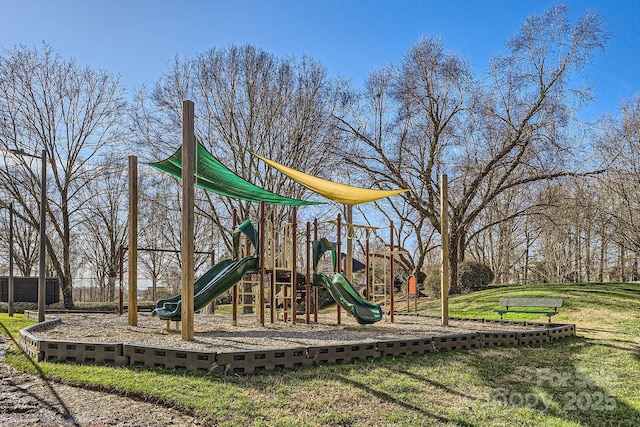 127 Lakewood Circle Dr, Mooresville, NC 28117 - community playground featuring a yard