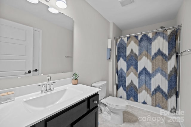 201 Bennett Trail Dr, Mount Holly, NC 28120 - full bath with vanity, toilet, and shower / bath combo with shower curtain