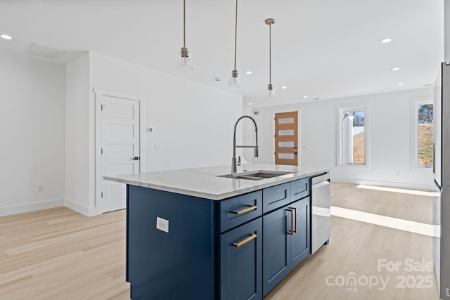 kitchen featuring hanging light fixtures, a sink, dishwasher, light wood-style flooring, and blue cabinets