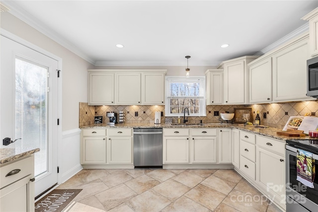 1133 Bloom Wood Ln, Matthews, NC 28105 - kitchen with stainless steel appliances, a sink, tasteful backsplash, light stone countertops, and decorative light fixtures