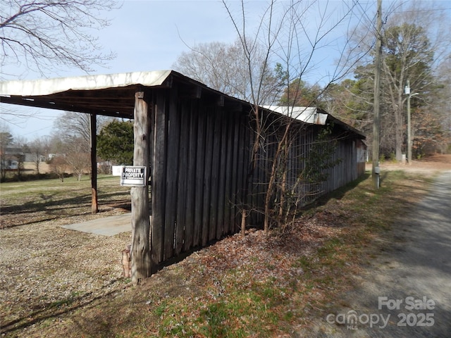 view of outbuilding