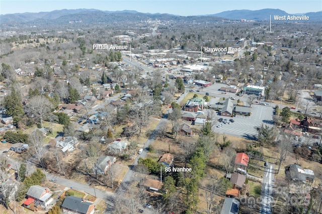 bird's eye view featuring a mountain view