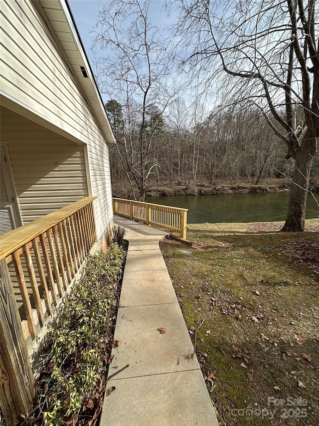 view of yard with a water view