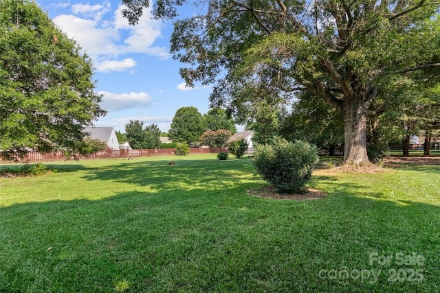 view of yard featuring fence