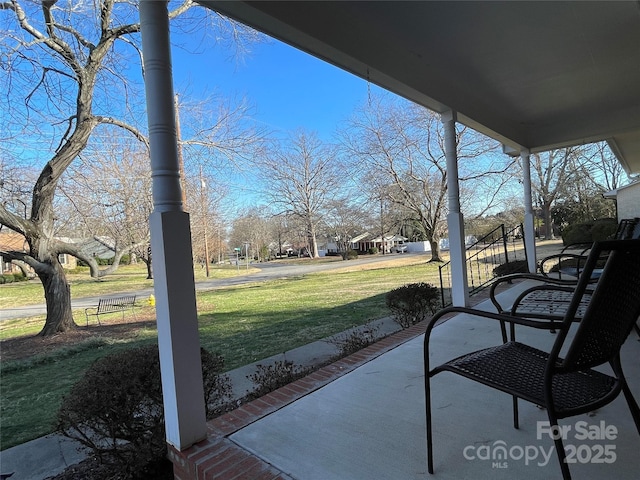 view of patio / terrace with covered porch