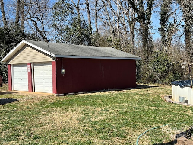 view of detached garage