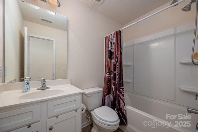 full bathroom with toilet, visible vents, shower / tub combo with curtain, and vanity