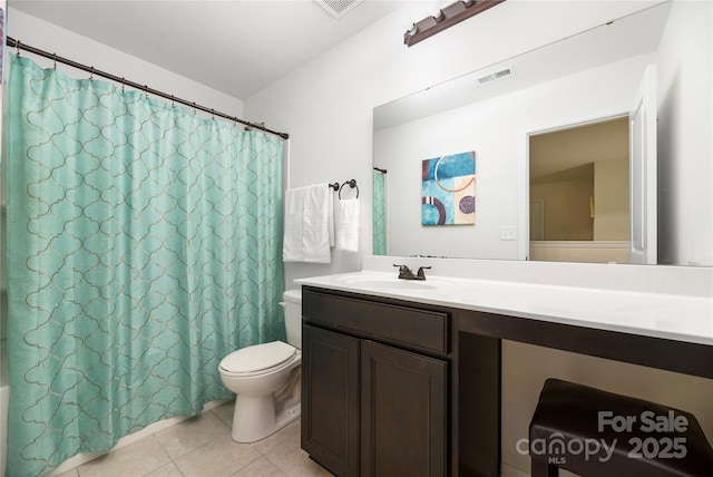 full bathroom with vanity, visible vents, shower / bath combo, toilet, and tile patterned floors