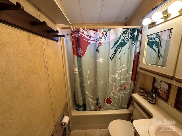 117 Badin Lake Cir, New London, NC 28127 - bathroom with toilet, tile patterned flooring, and shower / bath combination with curtain