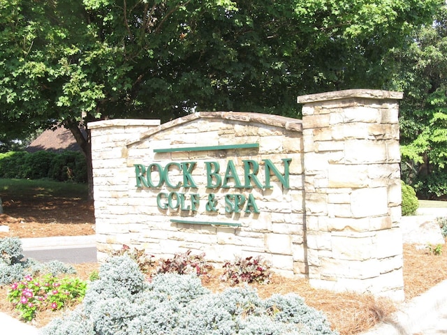 3700 Rock Bridge Dr NE, Conover, NC 28613