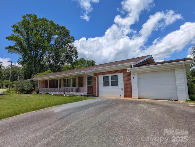 154 Lowell St, Waynesville, NC 28786 - photo 2