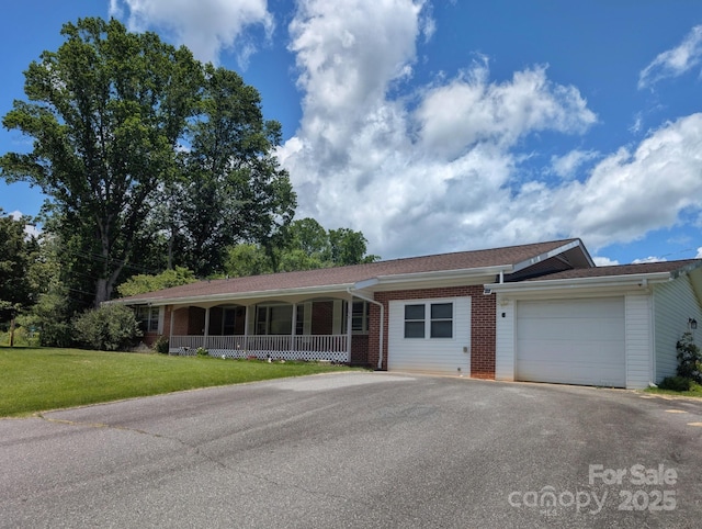 154 Lowell St, Waynesville, NC 28786 - photo 3