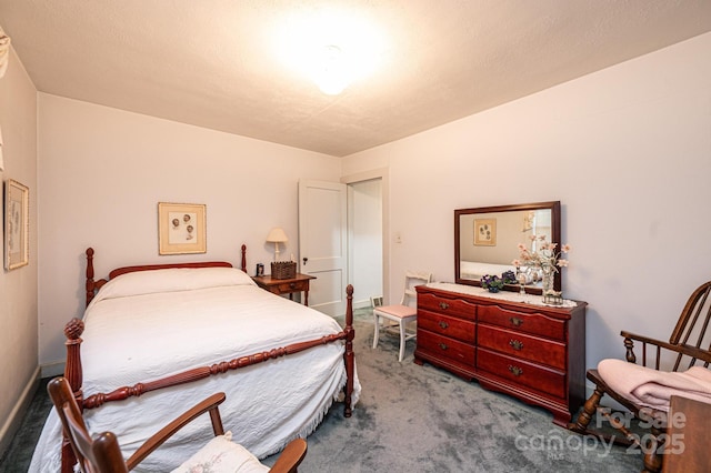 bedroom with carpet flooring