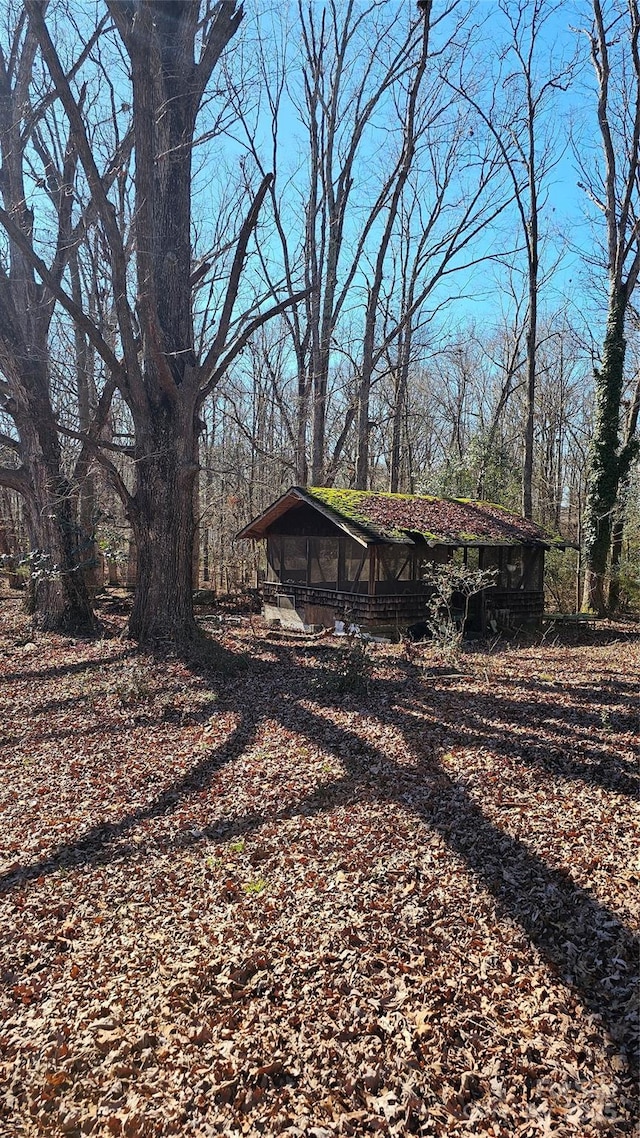 view of outbuilding