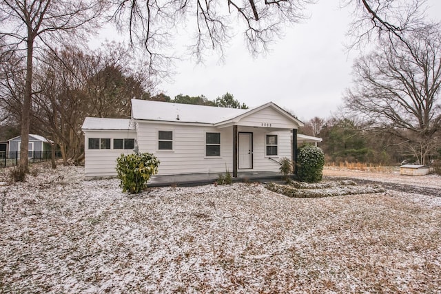 view of front of house with a porch