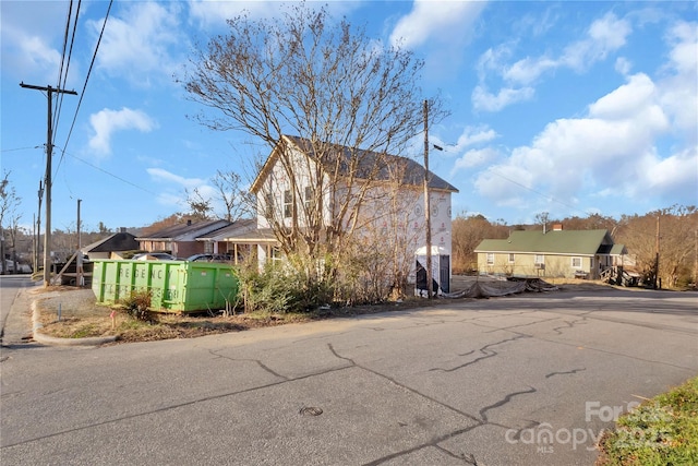 view of front of property with a residential view