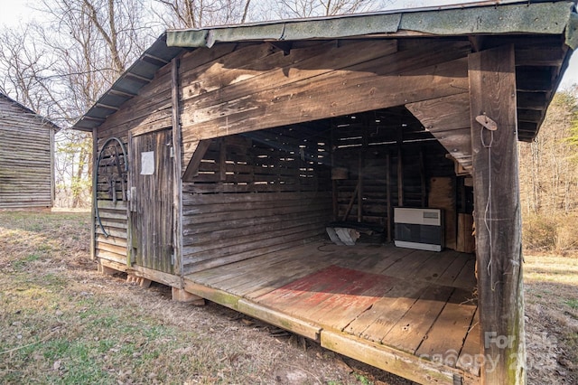 view of outdoor structure